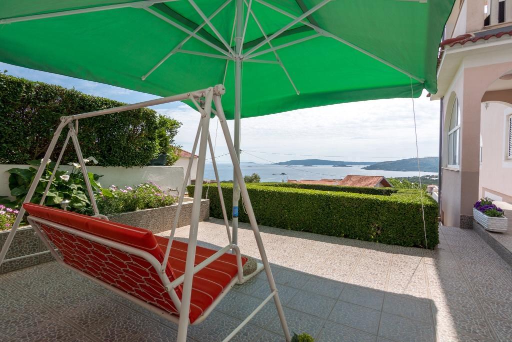 Apartments Blue Lagoon Trogir Exterior foto